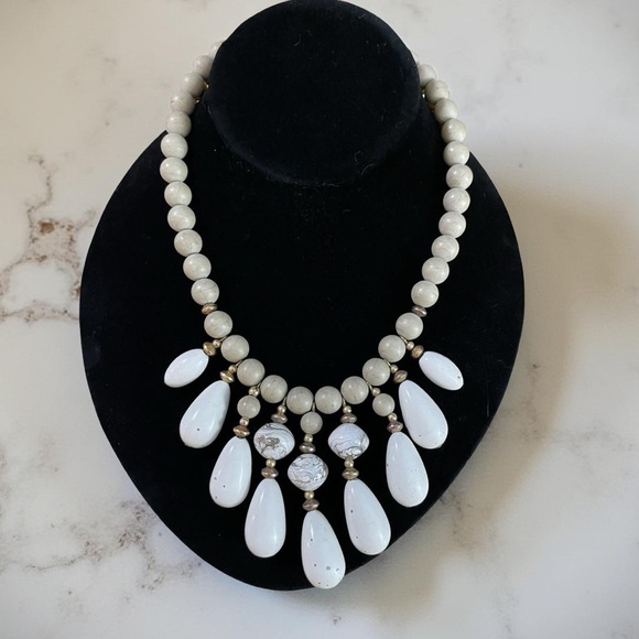 Khaki Gold Dropped Beaded Necklace 16 inch approximately barrel locking clasp - Picture 3 of 14